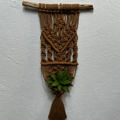 Macrame - Air Plant Hanger - Caramel Arrow