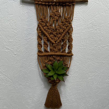 Macrame - Air Plant Hanger - Caramel Arrow