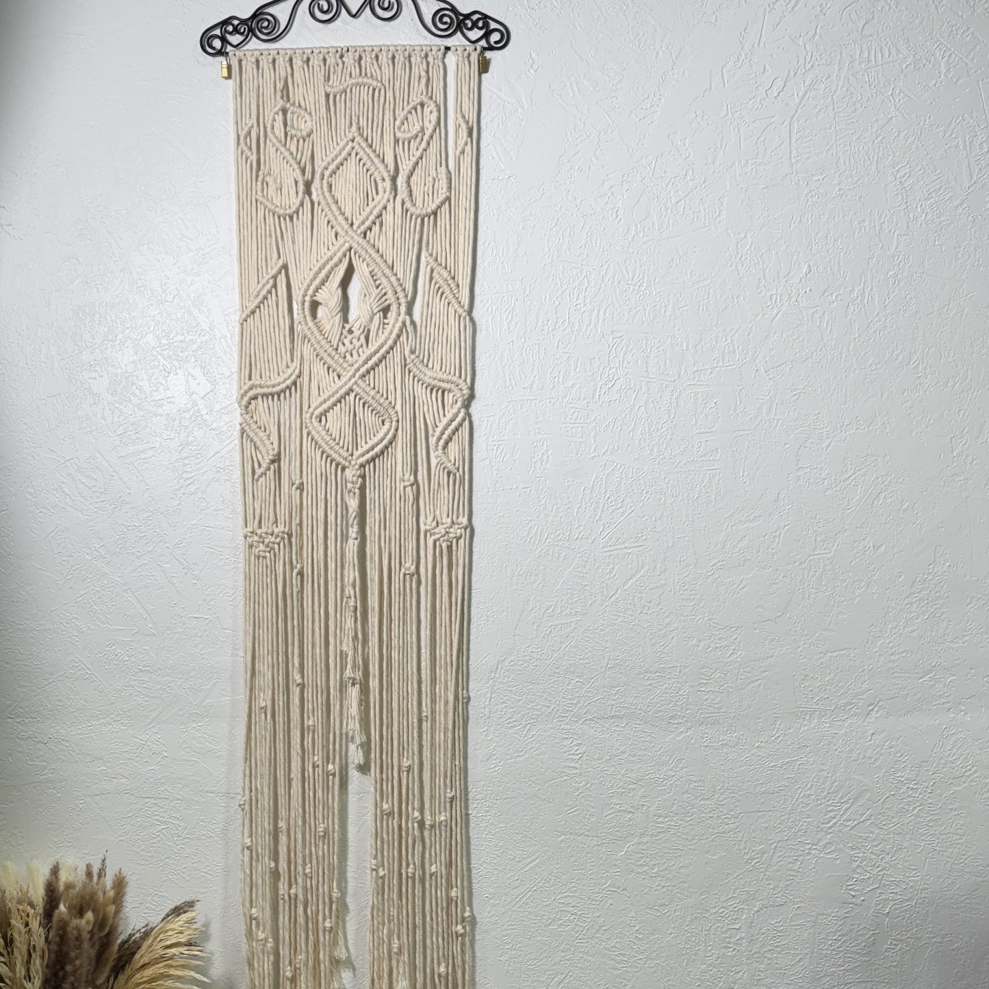 Macrame - Heartfelt Hanger Renaissance