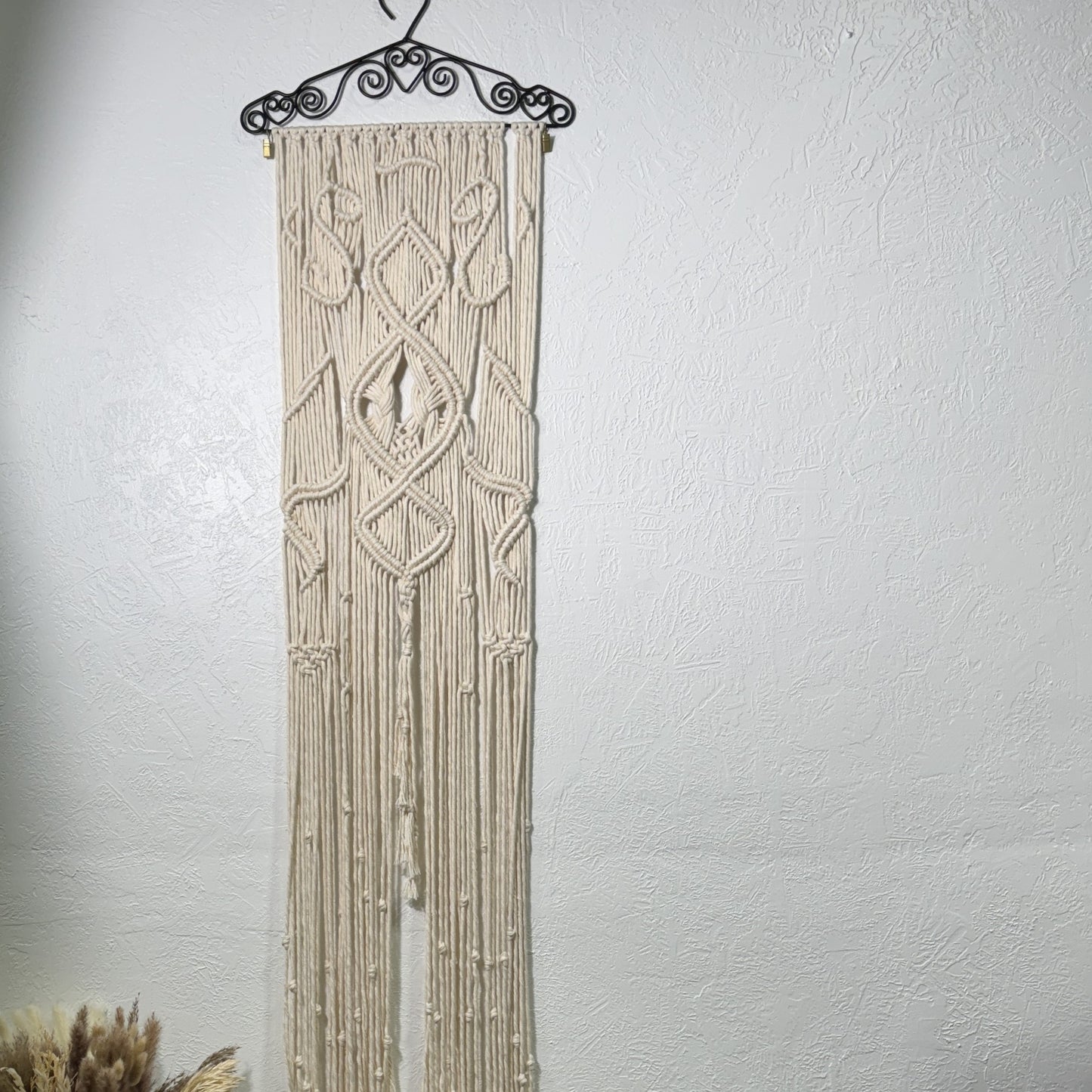 Macrame - Heartfelt Hanger Renaissance