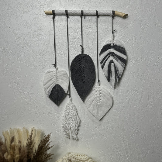 Macrame - Grey and White Feathers Array