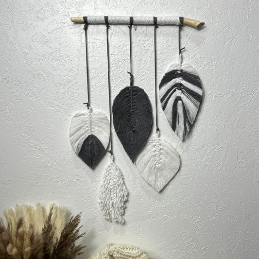 Macrame | Grey and White Feathers Array