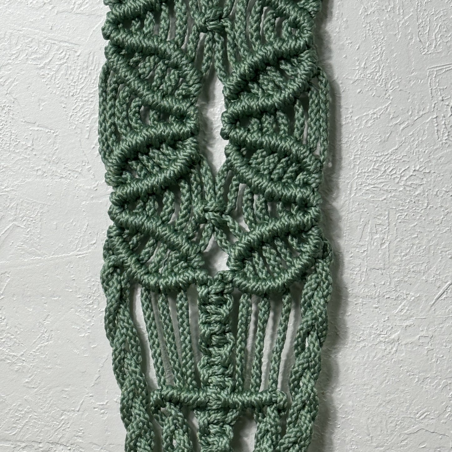 Macrame - Green Poly Floral Leaves