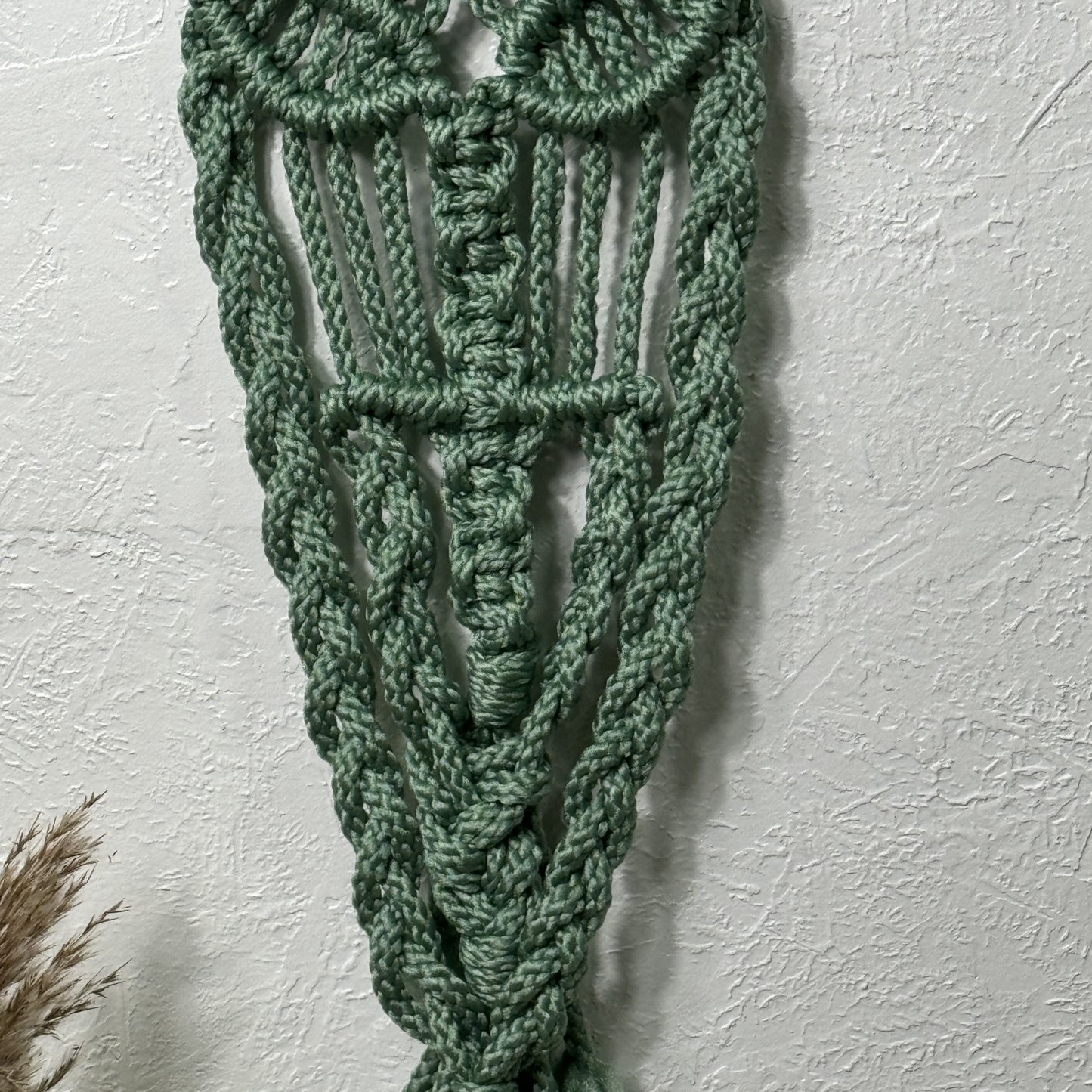 Macrame - Green Poly Floral Leaves