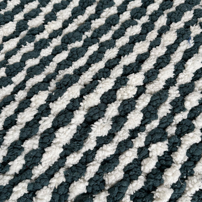 Rug | Reversible | Dark Green and White Stripe Pattern